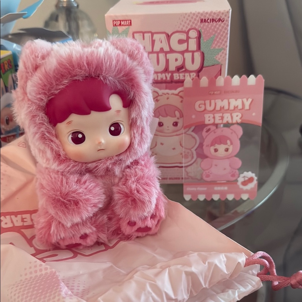 Haci pupu pop bar gummi bear smells like cherry